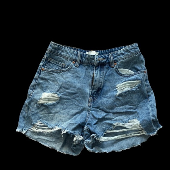 H&M High Waisted Denim Distressed Shorts - Picture 1 of 3
